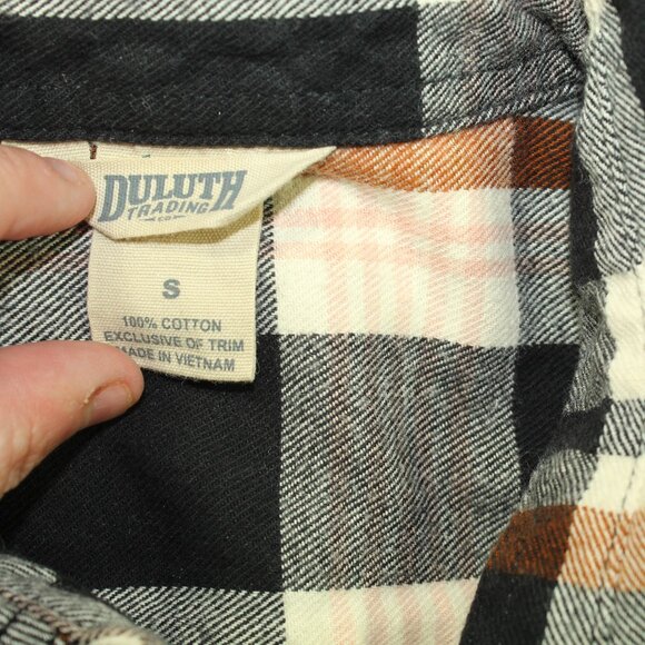 Duluth Women's Size S Black Pink Tan Casual Button Down Flannel Shirt - Picture 3 of 6